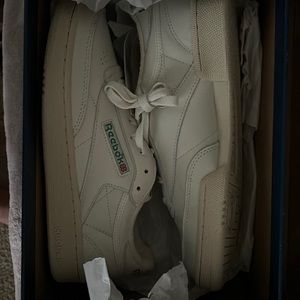 Club C 1985 TV ‘Chalk Glen Green’